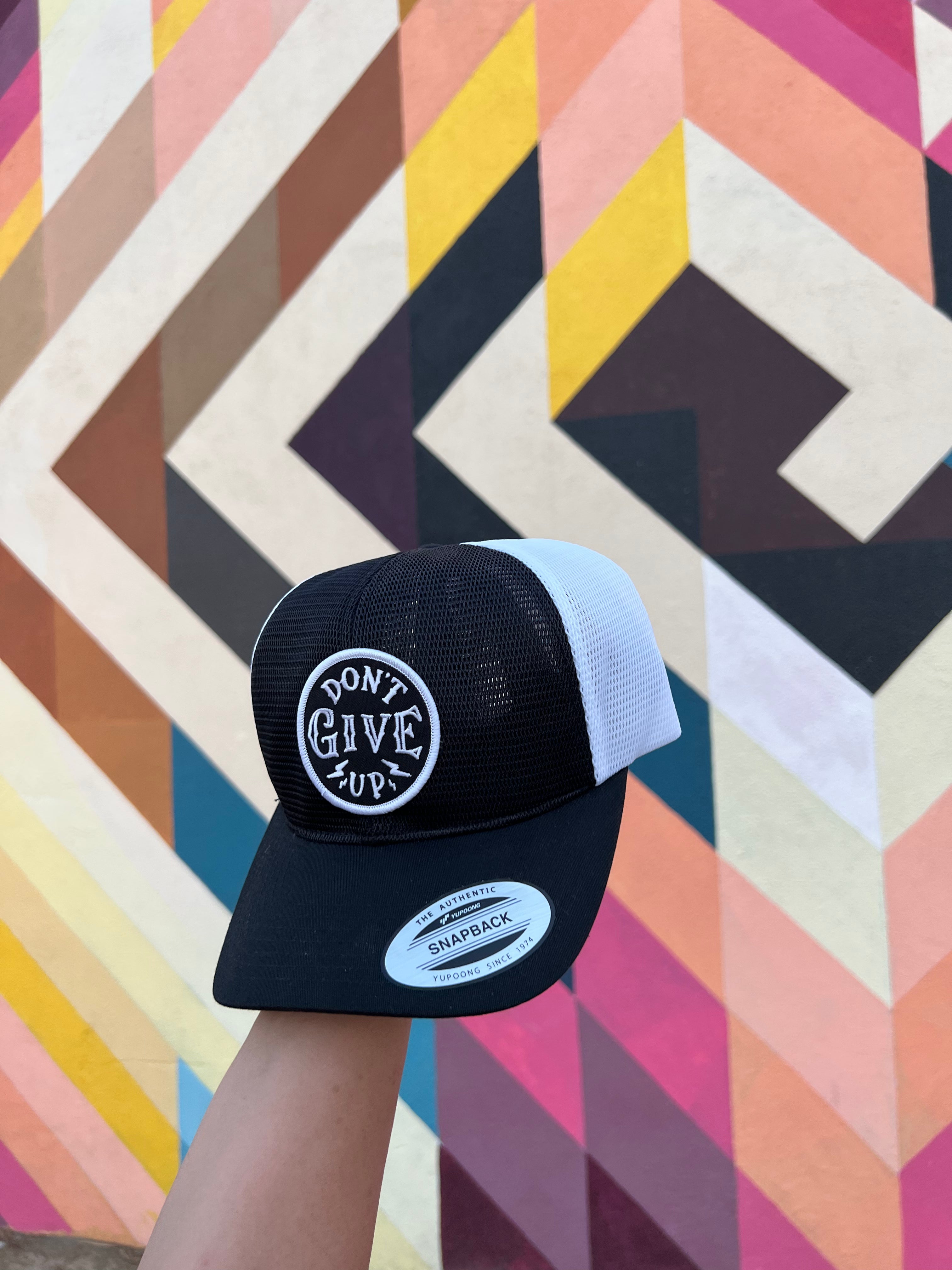 Black & white Don’t give up dad cap