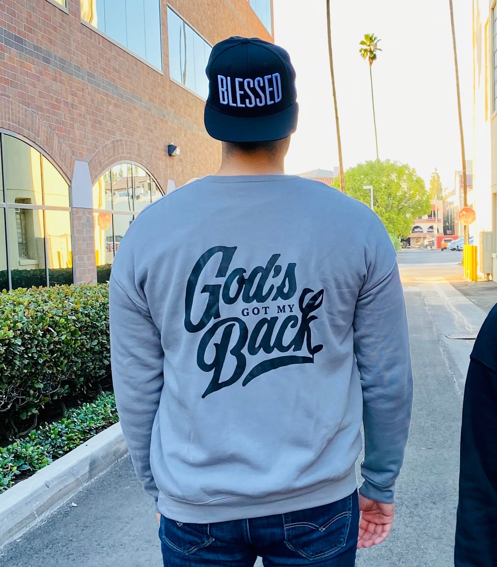 Risen Unisex Gods Got My Back Gray Fleece Crewneck Sweatshirt